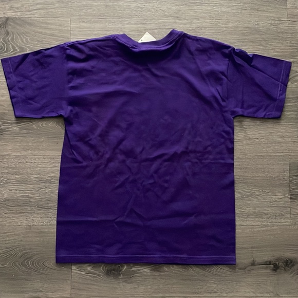 Northwestern university alumni t-shirt, size youth large - Picture 4 of 4